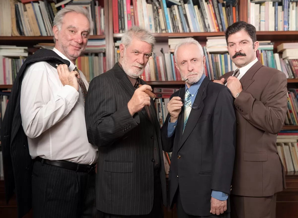 ΔΑΦΝΕΣ ΚΑΙ ΠΙΚΡΟΔΑΦΝΕΣ | Θέατρο Βράχων | 18 Ιουλίου